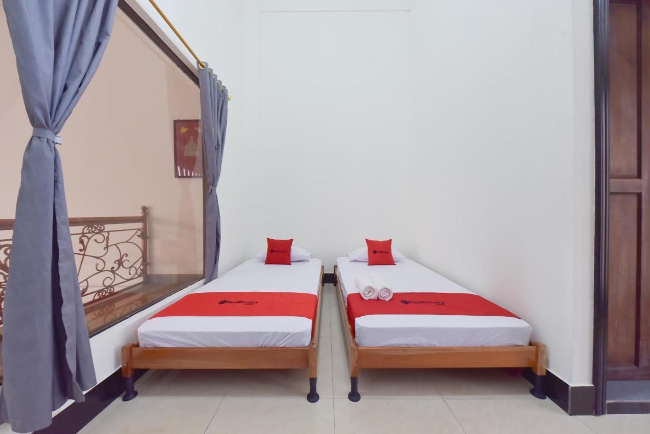 Reddoorz Syariah Near Dago Pakar 2 Hotel Bandung Ngoại thất bức ảnh